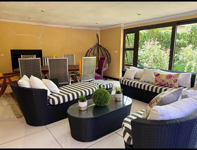 4 BEDROOM FREEHOLD FOR SALE IN WATERKLOOF RIDGE